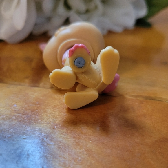 Littlest Pet Shop LPS #506 Bunny Rabbit Cream Pink Blue Green Eyes 2006 - Picture 8 of 11